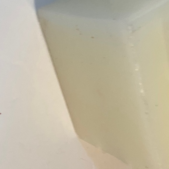 UNBRANDED SOLID CANDLE MADE INTO A HOUSE NWOT - Picture 8 of 8